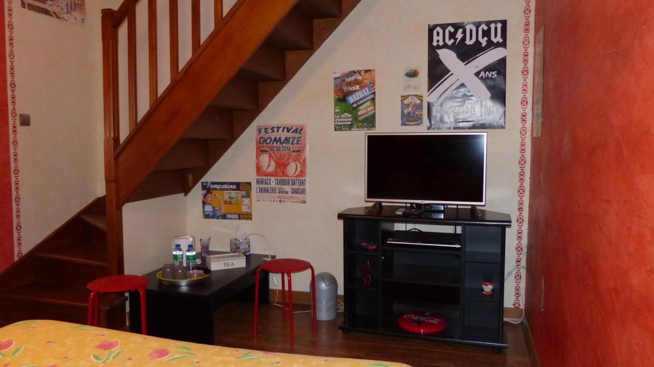 Chez Tiane Puy De Dome Bed & Breakfast Saint-Flour  ภายนอก รูปภาพ