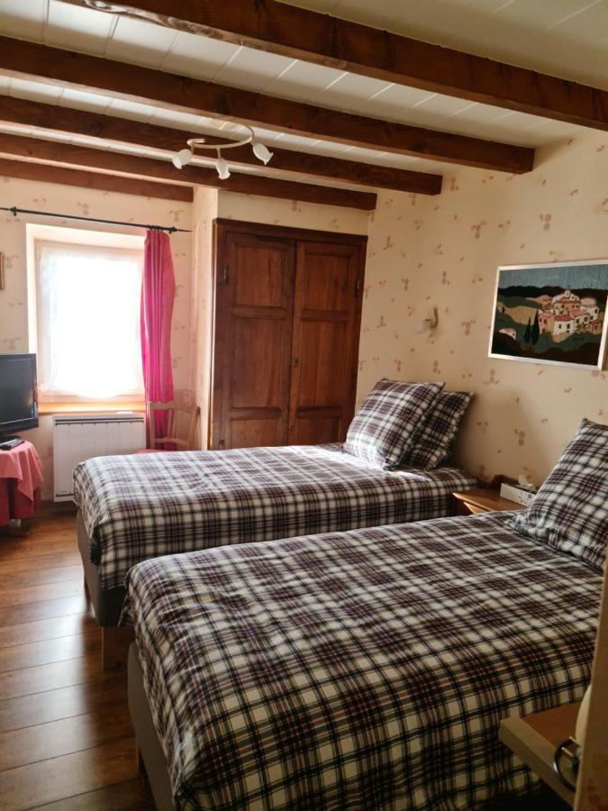 Chez Tiane Puy De Dome Bed & Breakfast Saint-Flour  ภายนอก รูปภาพ